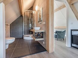 Beautiful House With air Conditioning