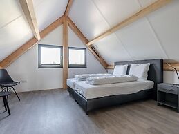 Beautiful House With air Conditioning