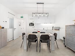 Nice Apartment Near Beach