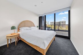 cozy 2BR with free parking & wifi