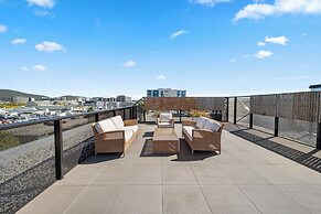 cozy 2BR with free parking & wifi