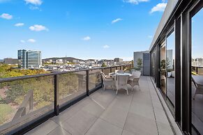 cozy 2BR with free parking & wifi