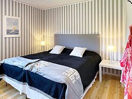 6 Person Holiday Home in Uddevalla-by Traum