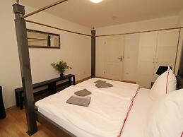 Central Apartment Near the Trade Fair