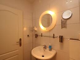 Central Apartment Near the Trade Fair