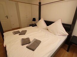 Central Apartment Near the Trade Fair