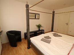 Central Apartment Near the Trade Fair