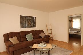 Central Apartment Near the Trade Fair