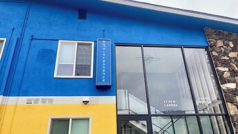 Quintessence ApartHotel