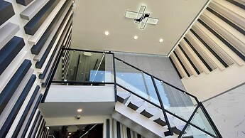 Quintessence ApartHotel