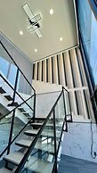 Quintessence ApartHotel