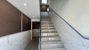 Quintessence ApartHotel