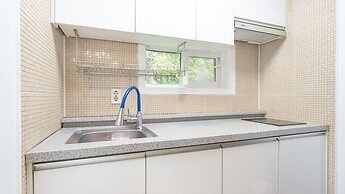 Ganghwa Giverny Spa Pension