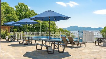 Ganghwa Giverny Spa Pension