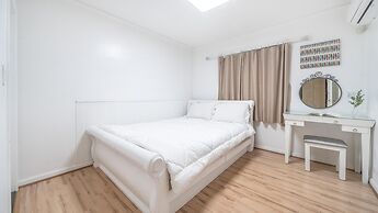 Ganghwa Giverny Spa Pension