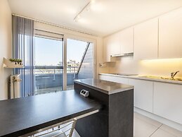 Alise Sunny Duplex Apartment in Koksijde