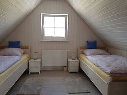 Beaver Modern Retreat