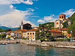 Holiday Home by Lake Maggiore With Balcony