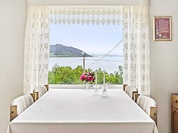 6 Person Holiday Home in Aram-by Traum