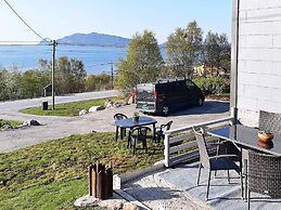 6 Person Holiday Home in Aram-by Traum