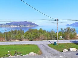 6 Person Holiday Home in Aram-by Traum