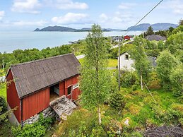 6 Person Holiday Home in Aram-by Traum