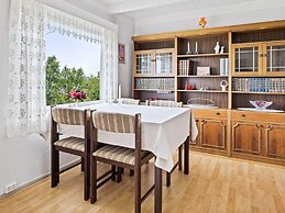 6 Person Holiday Home in Aram-by Traum