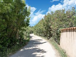 Spacious Holiday Home With Private Pool and Park