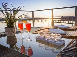 Houseboat South Beach