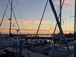 Houseboat South Beach
