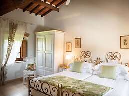 Belvilla by OYO Villa Charme