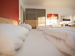 Small Studio in Neuastenberg With Balcony