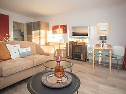 Small Studio in Neuastenberg With Balcony