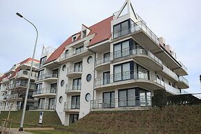 Apartment in Nieuwpoort With sea Views