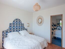 Villa Near Cannes With Pool and Views