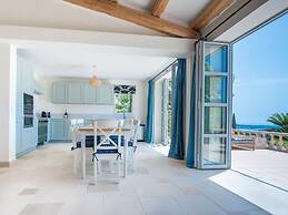 Villa Near Cannes With Pool and Views