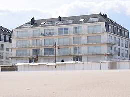Golden Beach 0204 Apartment in De Haan