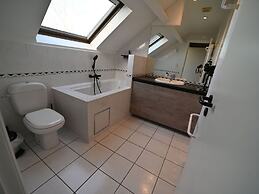 Renovated Studio With Combi Microwave