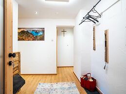 Holiday Flat With Terrace Near Wildkogel