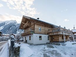 Holiday Flat With Terrace Near Wildkogel