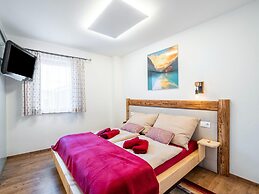 Holiday Flat With Terrace Near Wildkogel