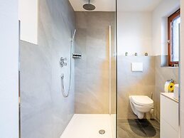 Holiday Flat With Terrace Near Wildkogel