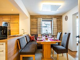 Holiday Flat With Terrace Near Wildkogel