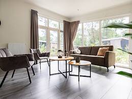 Atmospheric Chalet With Terrace in the Middle of the Veluwe