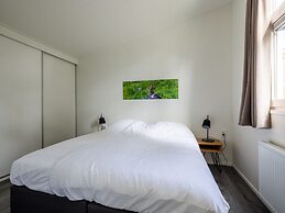 Atmospheric Chalet With Terrace in the Middle of the Veluwe