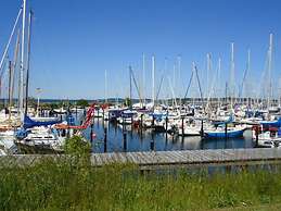 Welcoming Holiday Home by the Baltic Sea
