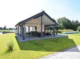 Welcoming Holiday Home by the Baltic Sea