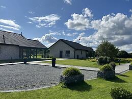 Welcoming Holiday Home by the Baltic Sea