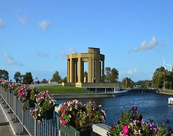 Apartment in Nieuwpoort With Terrace