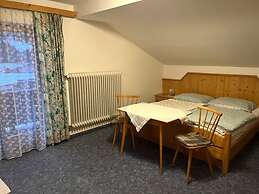 Spacious Holiday Home in Niedernsill